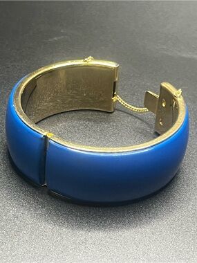 Vintage cobalt blue enamel wide hinged bangle bracelet mod retro